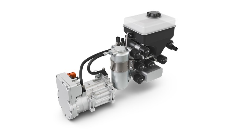 Thermal Management System with R744