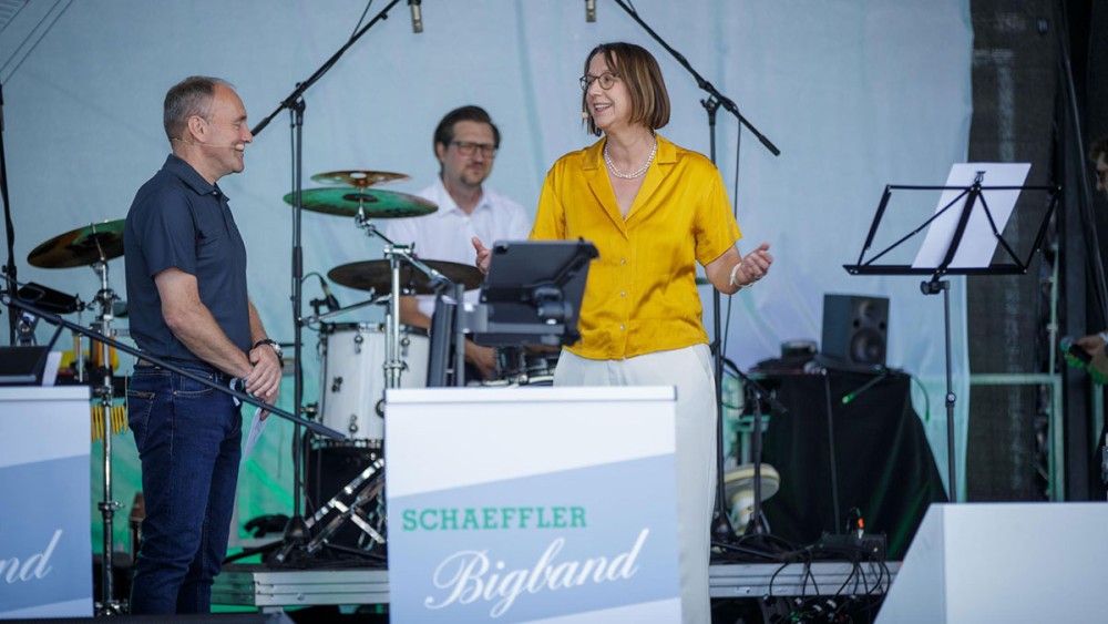 Pressrelease Stage Image