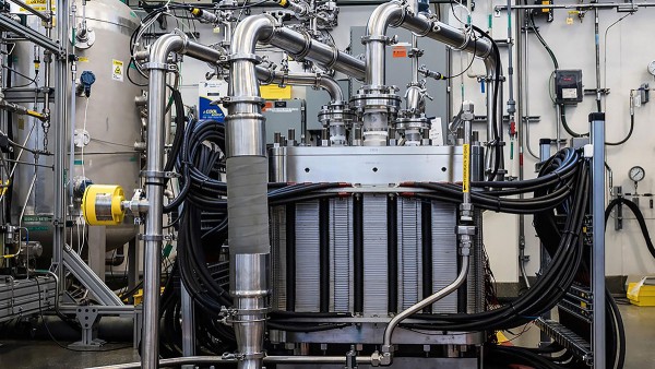 Schaeffler Innovates Green Hydrogen Production with 1 MW PEM Electrolysis Stack